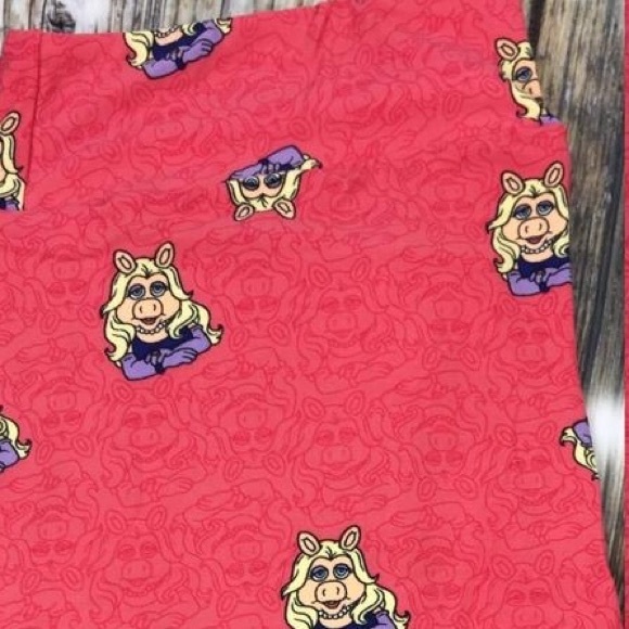 LuLaRoe Pants - BNWT Miss Piggy TC